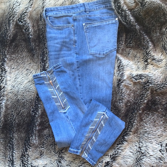 White House Black Market Denim - WHBM “The Skimmer” Skinny Jeans